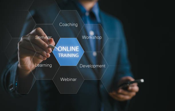 How Online Training is Transforming Frontline Workforce Development